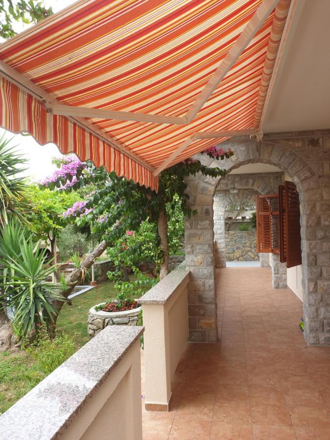 Apartments Davorka Banjol Exterior foto